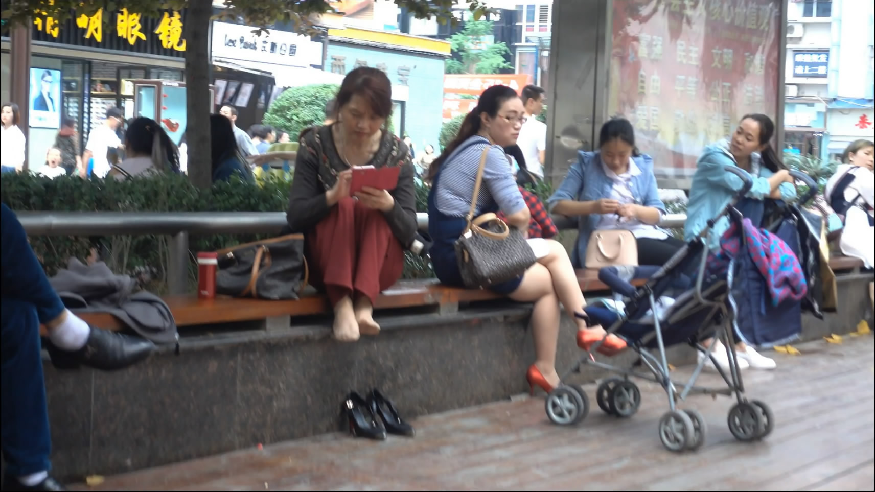 streetsnapnylon[00 00 43][20181205 223129 0]